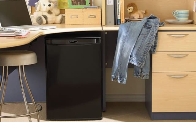Chọn tủ lạnh mini giá rẻ cho không gian sống nhỏ