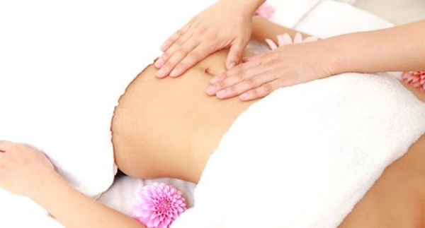 Massage bụng bằng kỹ thuật tay không