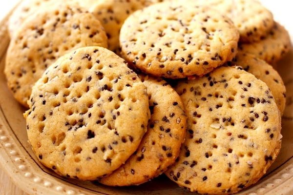 Làm bánh quy là giải đáp thắc mắc hạt chia làm gì ngon