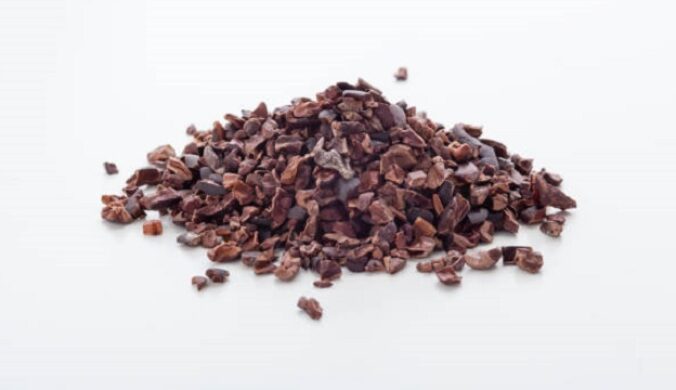 istockphoto-cacao-nibs-1